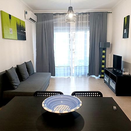 Flamingo Residence Apartment - Wifi/Pool/Netflix Portimao Luaran gambar