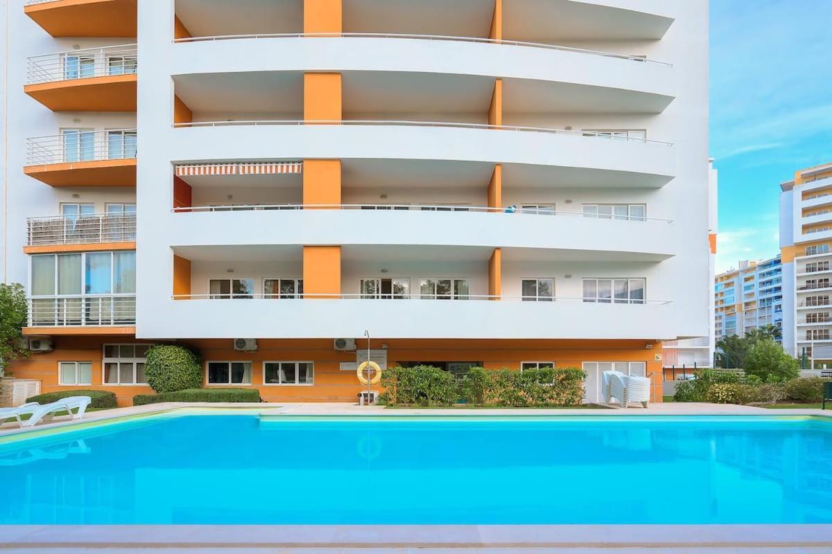 Flamingo Residence Apartment - Wifi/Pool/Netflix Portimao Luaran gambar
